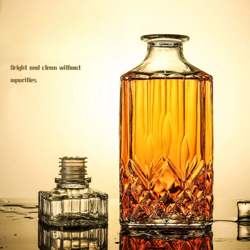 950ml Whiskey Vodka Wine Decanter Wine Bottle European Style Square Wine Glass Bottle Beer Spirits Glass Bar Home Decor 2025 New