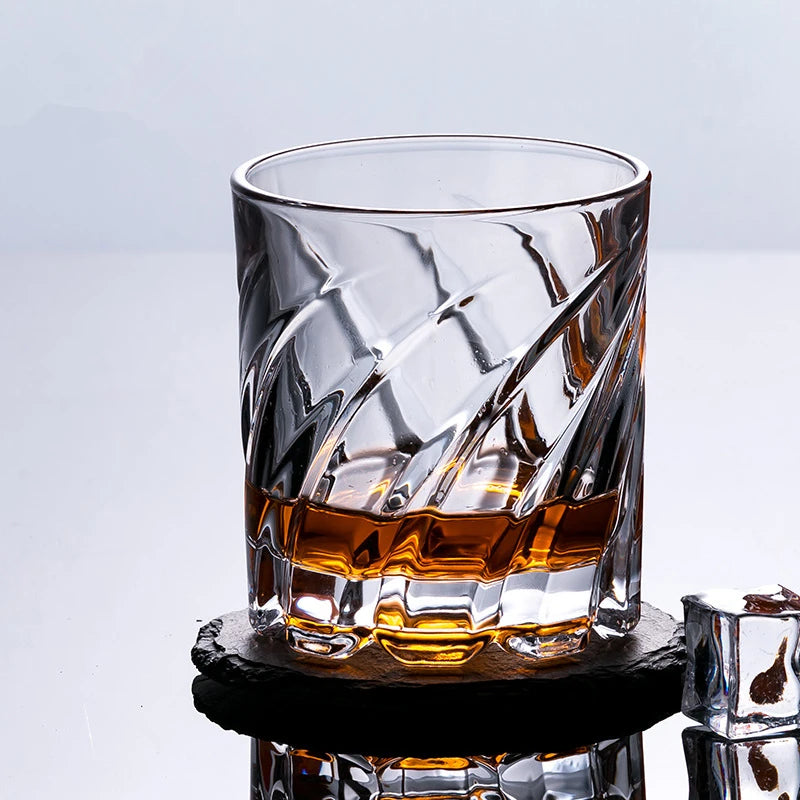 Germany Latest Design Rotating Glass Whiskey Old Fashioned Glass Stable Revolve Release Pressure Whisky Tumbler Crystal Wine Cup